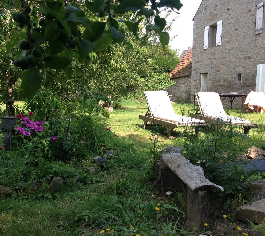 Le Pigeonnier De Quarre Bed & Breakfast Exterior photo