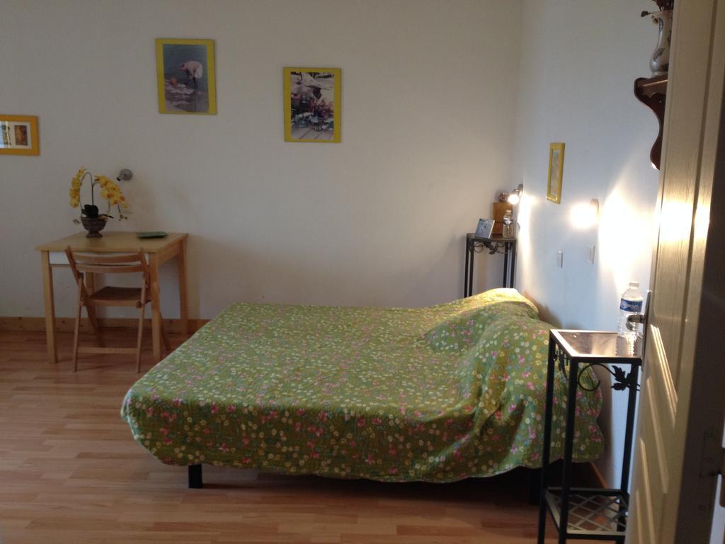 Le Pigeonnier De Quarre Bed & Breakfast Room photo